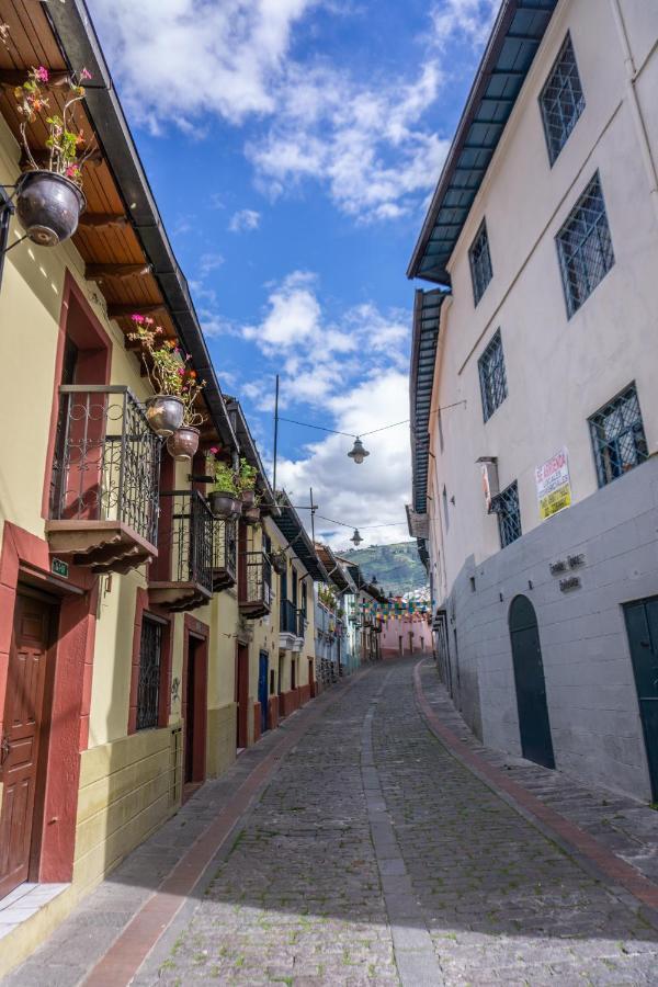 Apartamento 32 Juana De Arco Quito Esterno foto